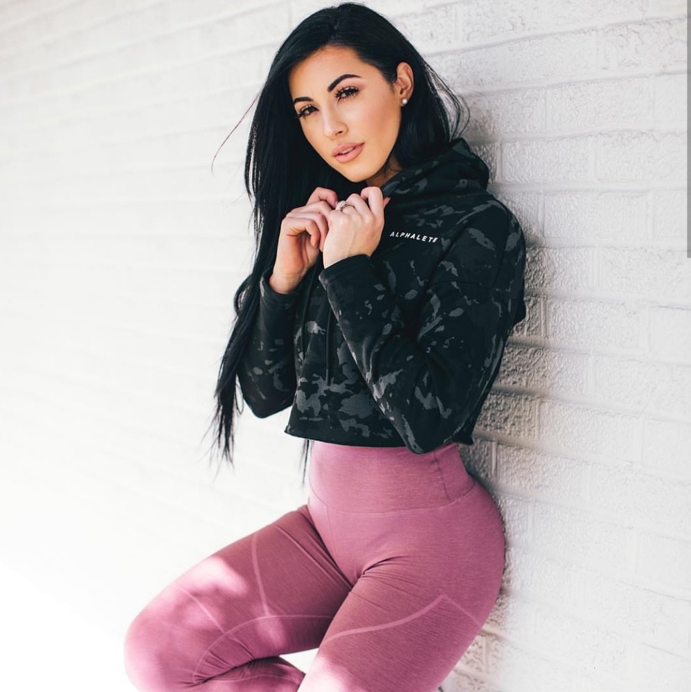 Alphalete black camo crop sweatshirt